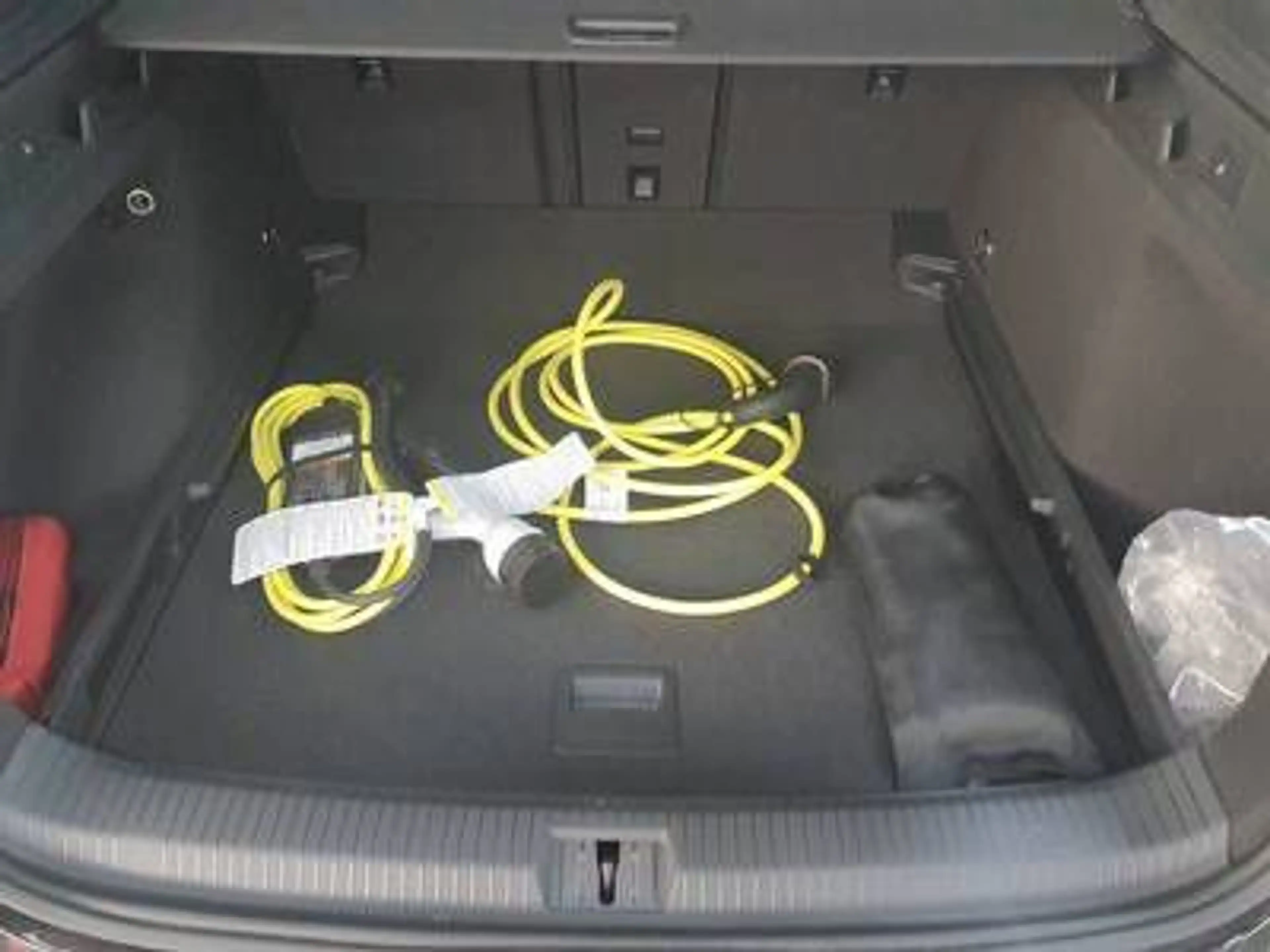 Volkswagen ID.7 Tourer Pro Matrix Rfk HZ W-Pumpe Allwetter — photo 11