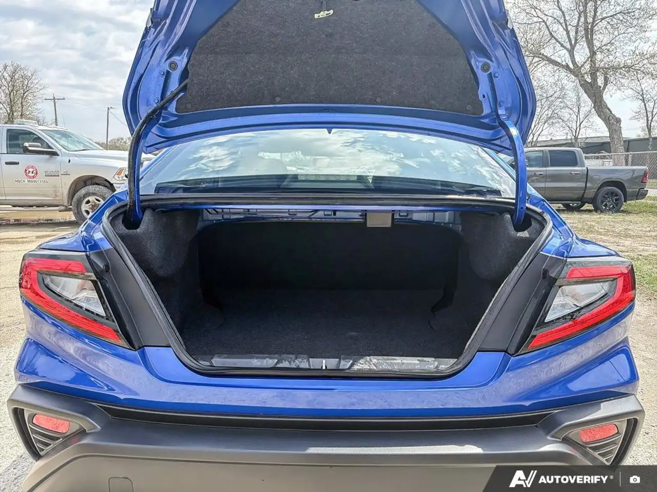 Subaru WRX снимка Subaru WRX