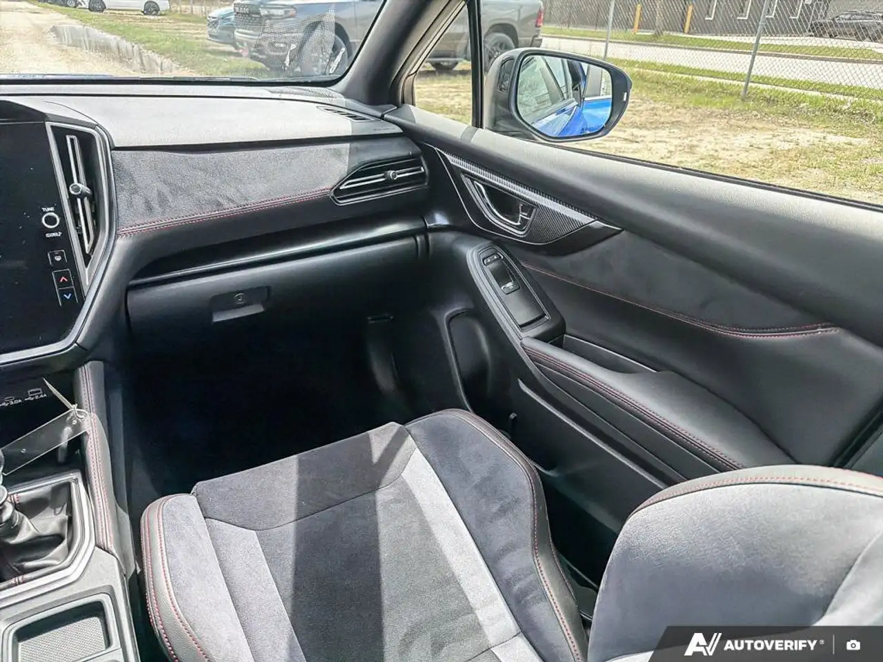 Subaru WRX снимка Subaru WRX