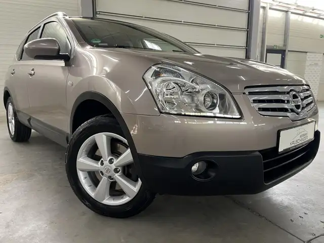 Nissan Qashqai+2 Acenta 4X4 ZWEITE HAND 7SITZER PANO AHK KLIMA ALUF