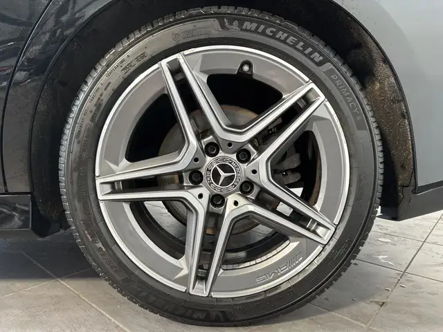 Mercedes-Benz Cla Class view 3