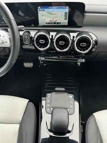 Mercedes-Benz Cla Class view 13