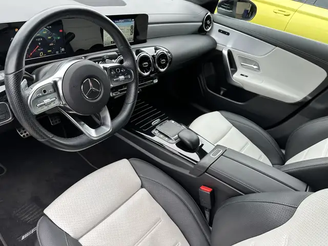 Mercedes-Benz Cla Class view 9