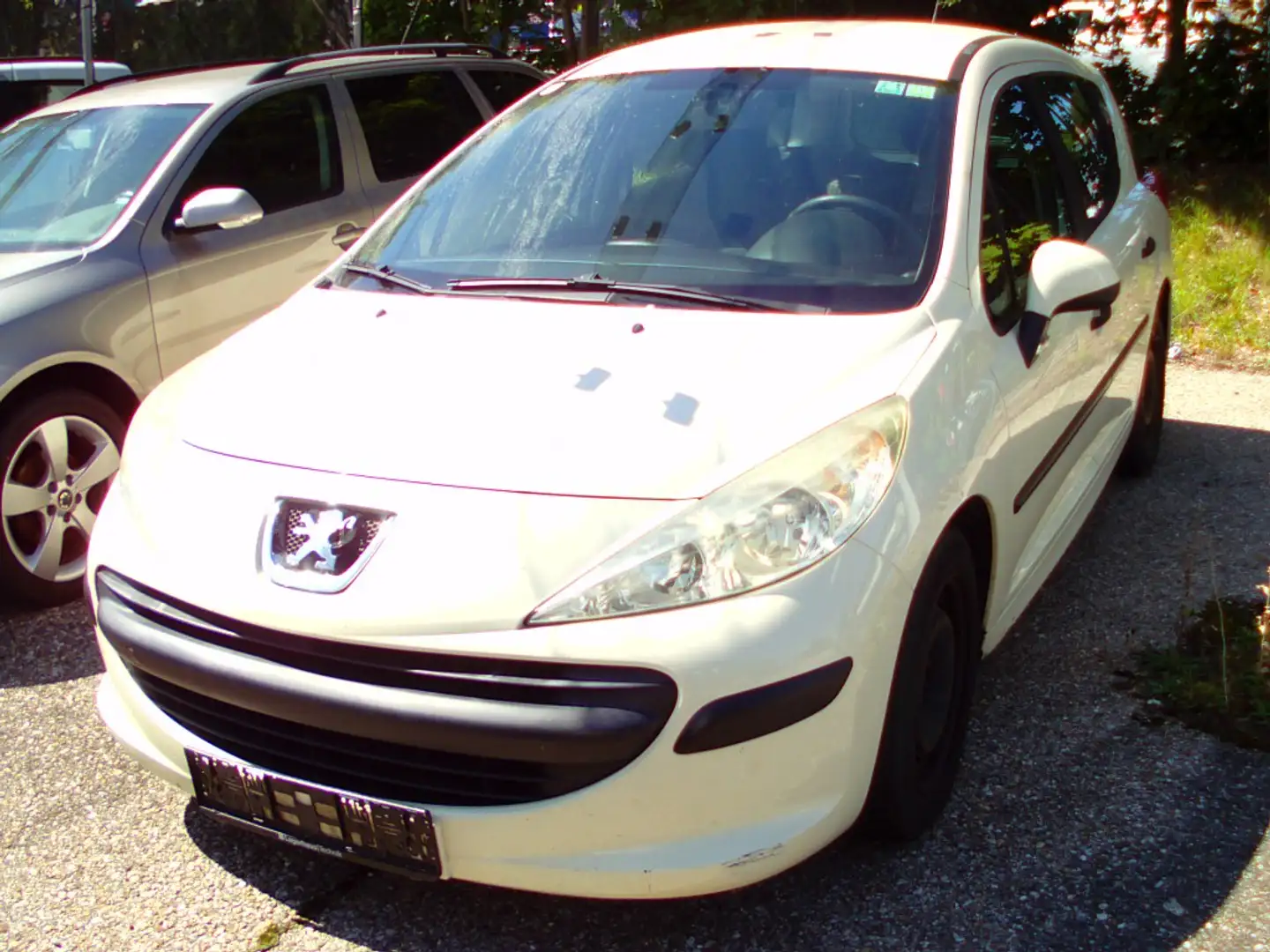 Peugeot 207 SW Junior 1,6 HDi 90 FAP Beige - 1