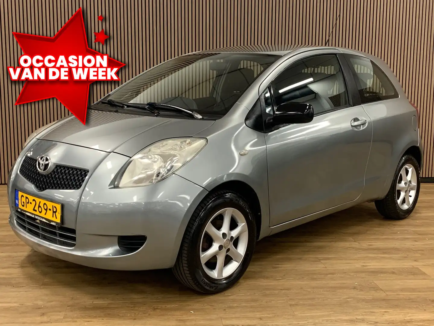 Toyota Yaris 1.0 VVTi + Grau - 1
