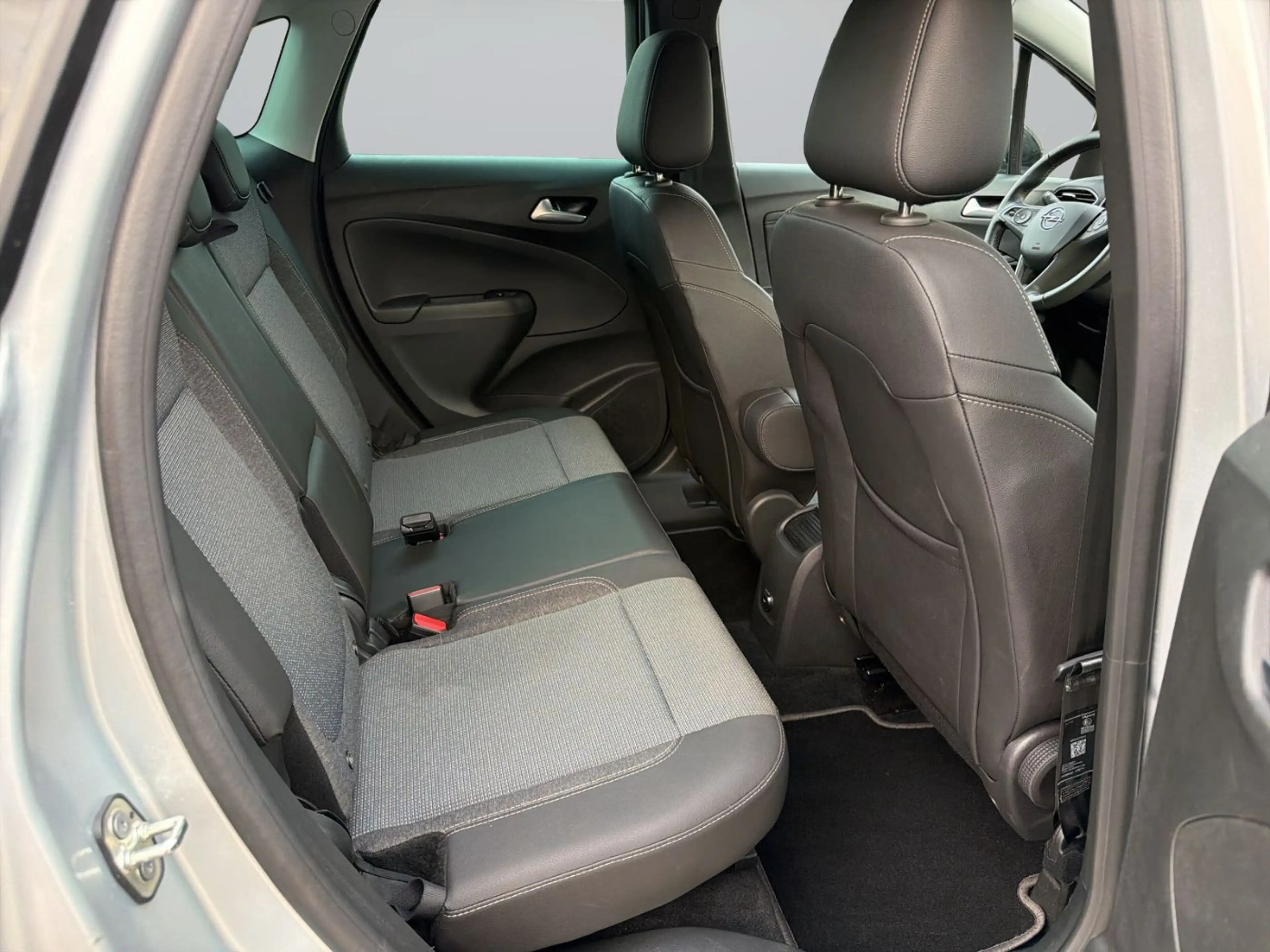 Opel Crossland 1.2 Turbo ELEGANCE PAKET LED+Navi+PDC — photo 9