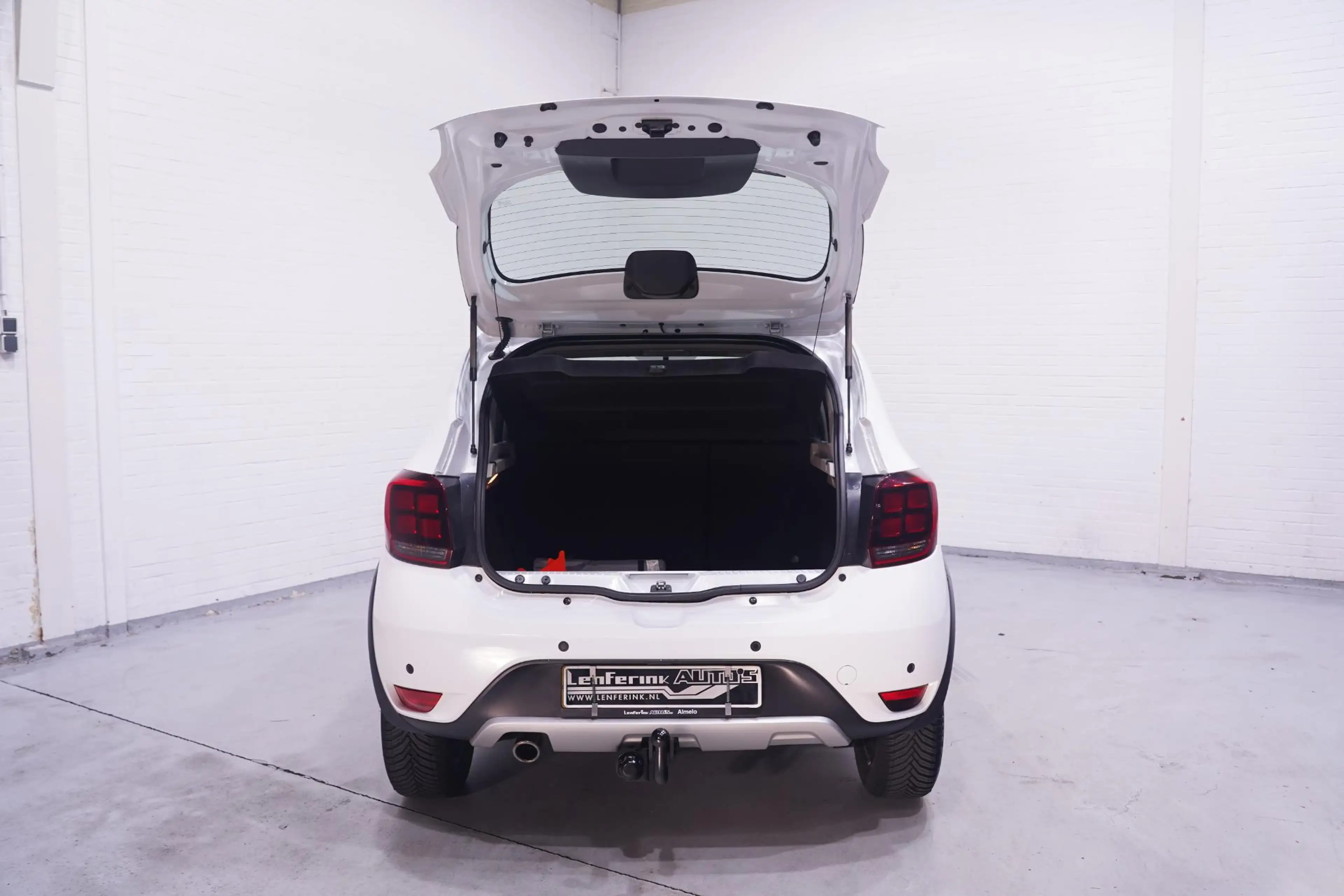 Dacia Sandero 0.9 TCe SL Stepway NAP Navi Camera PDC Trekhaak — photo 14