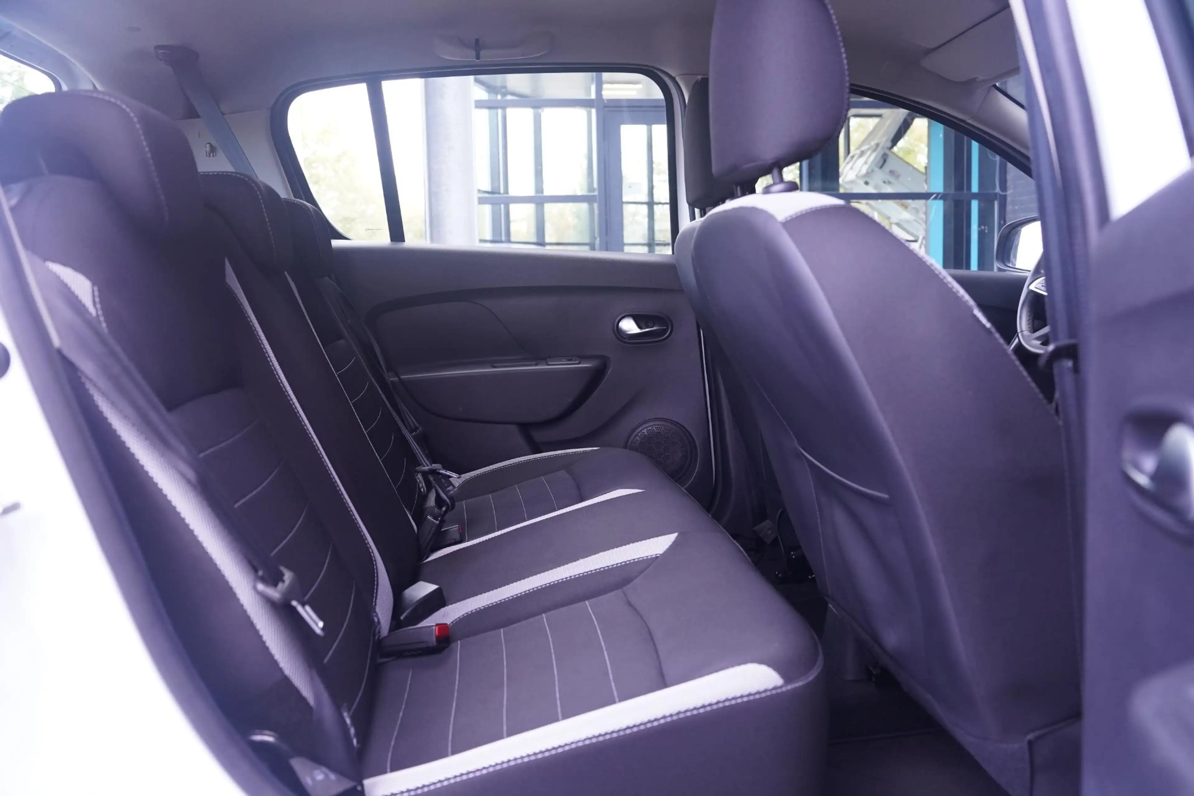 Dacia Sandero 0.9 TCe SL Stepway NAP Navi Camera PDC Trekhaak — photo 37