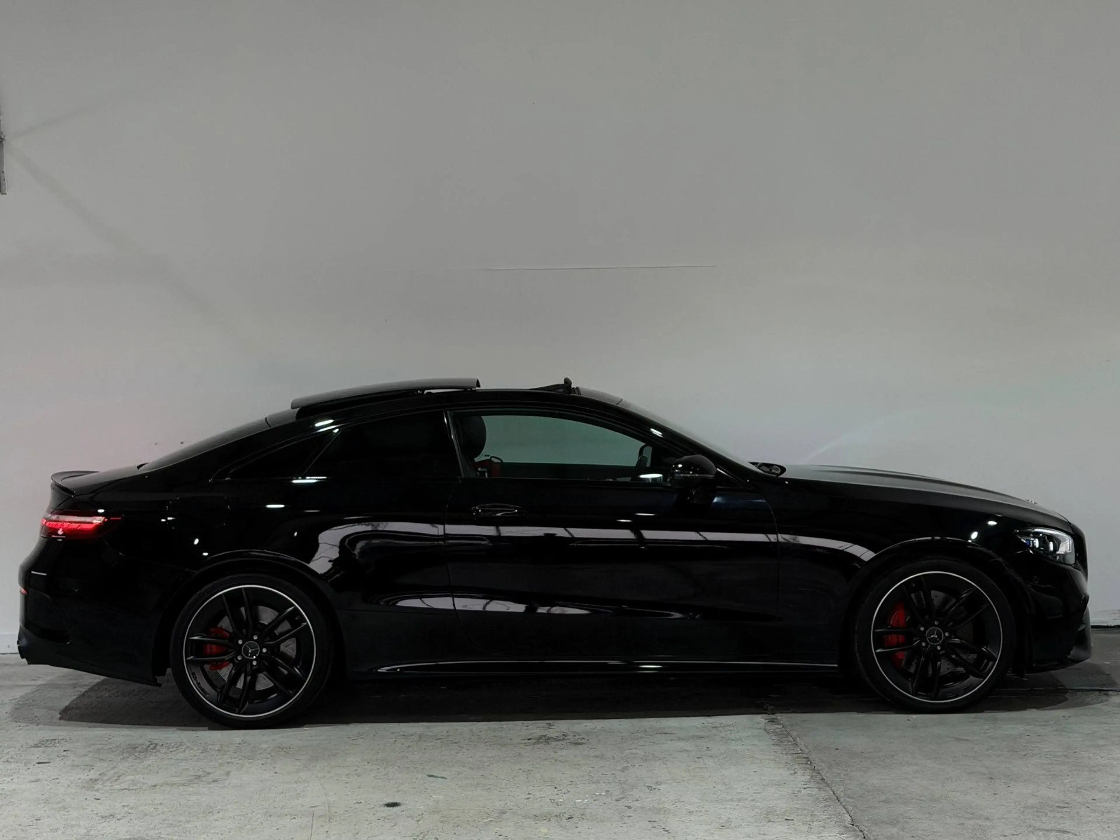 Mercedes-Benz E 53 AMG Coupe 4M*PANO*HuD*NIGHT*360°*MBEAM* — photo 4