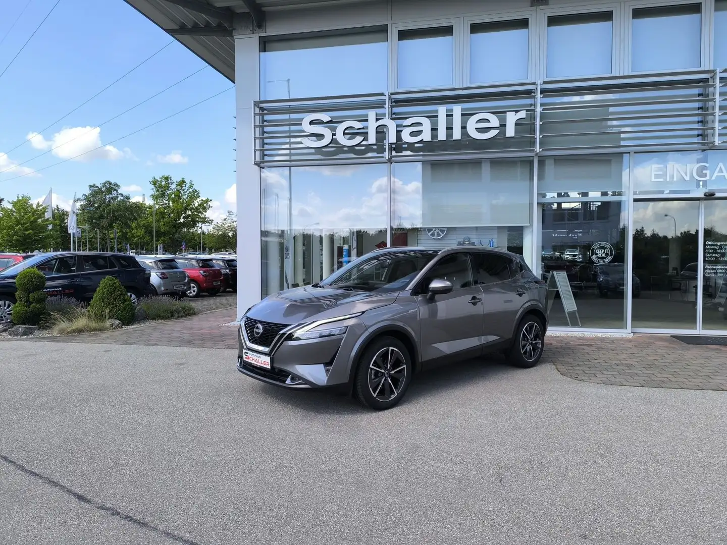 Nissan Qashqai 1.3 DIG-T MHEV 160PS Tekna Grau - 2