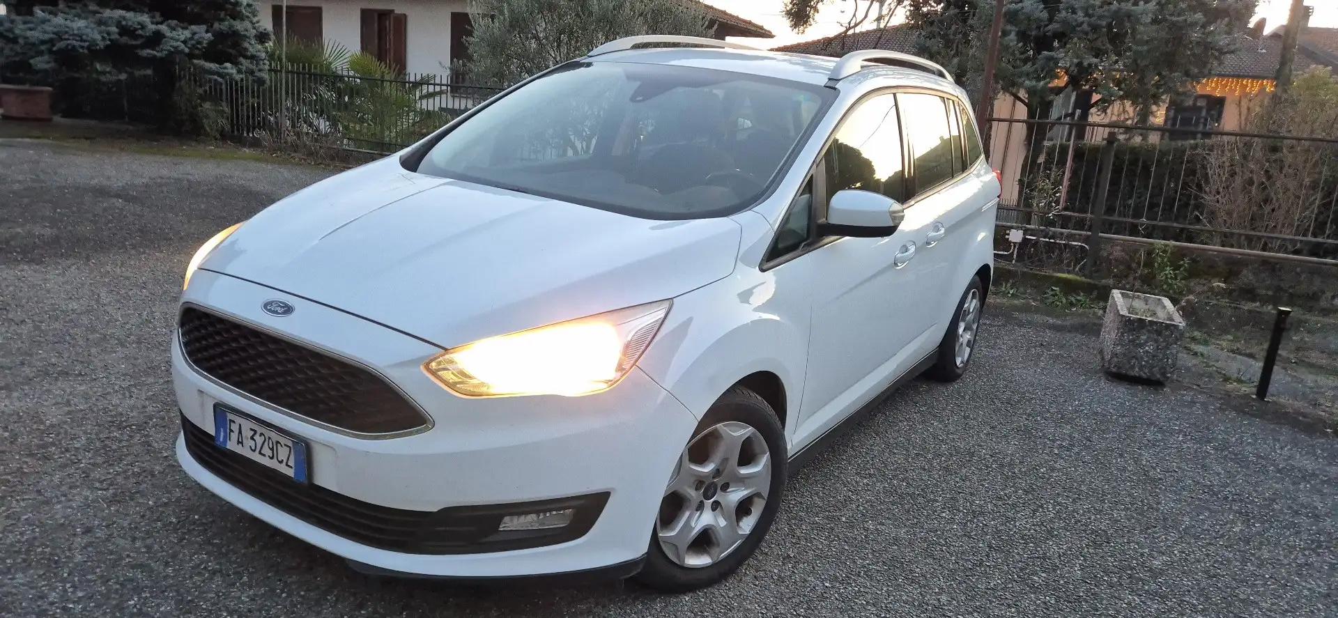 Ford C-Max C-Max7 1.6 tdci Plus 120CV 7 POSTI - 2