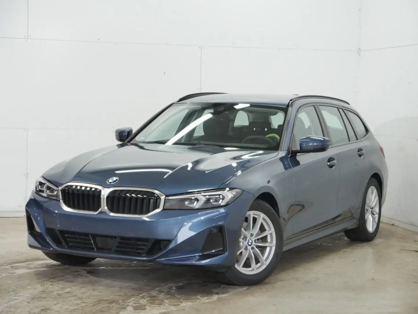 BMW 318 d Touring Facelift RFK ACC Comfortpaket Blau - 1