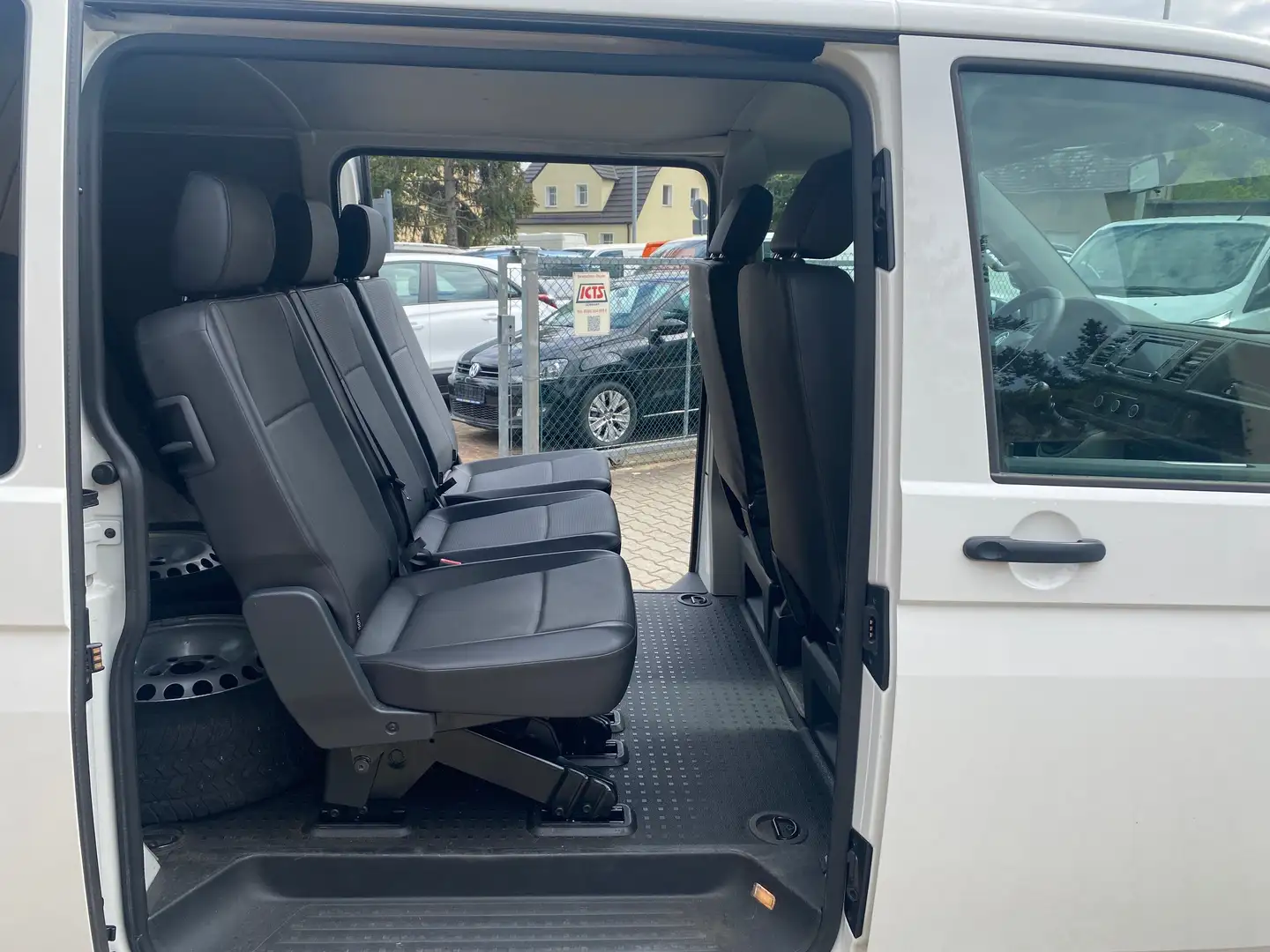 Volkswagen T6 Transporter lang"AHK- 2x Schiebetür- Navi- Temp.- Standh. Weiß - 2