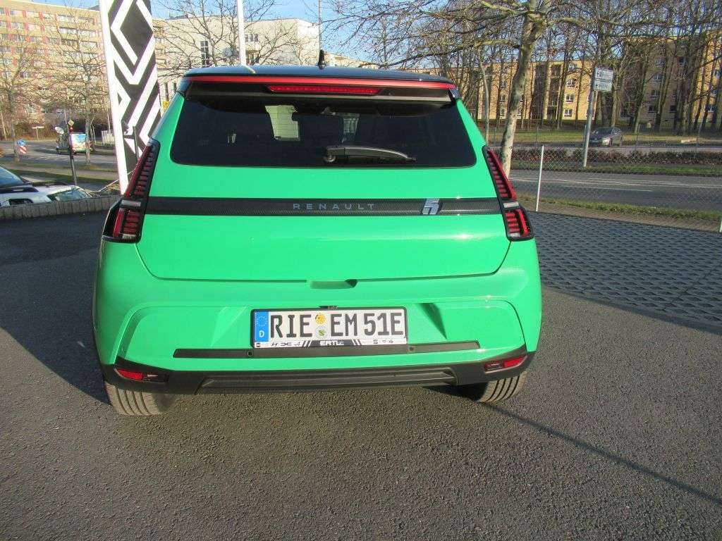 Renault R 5