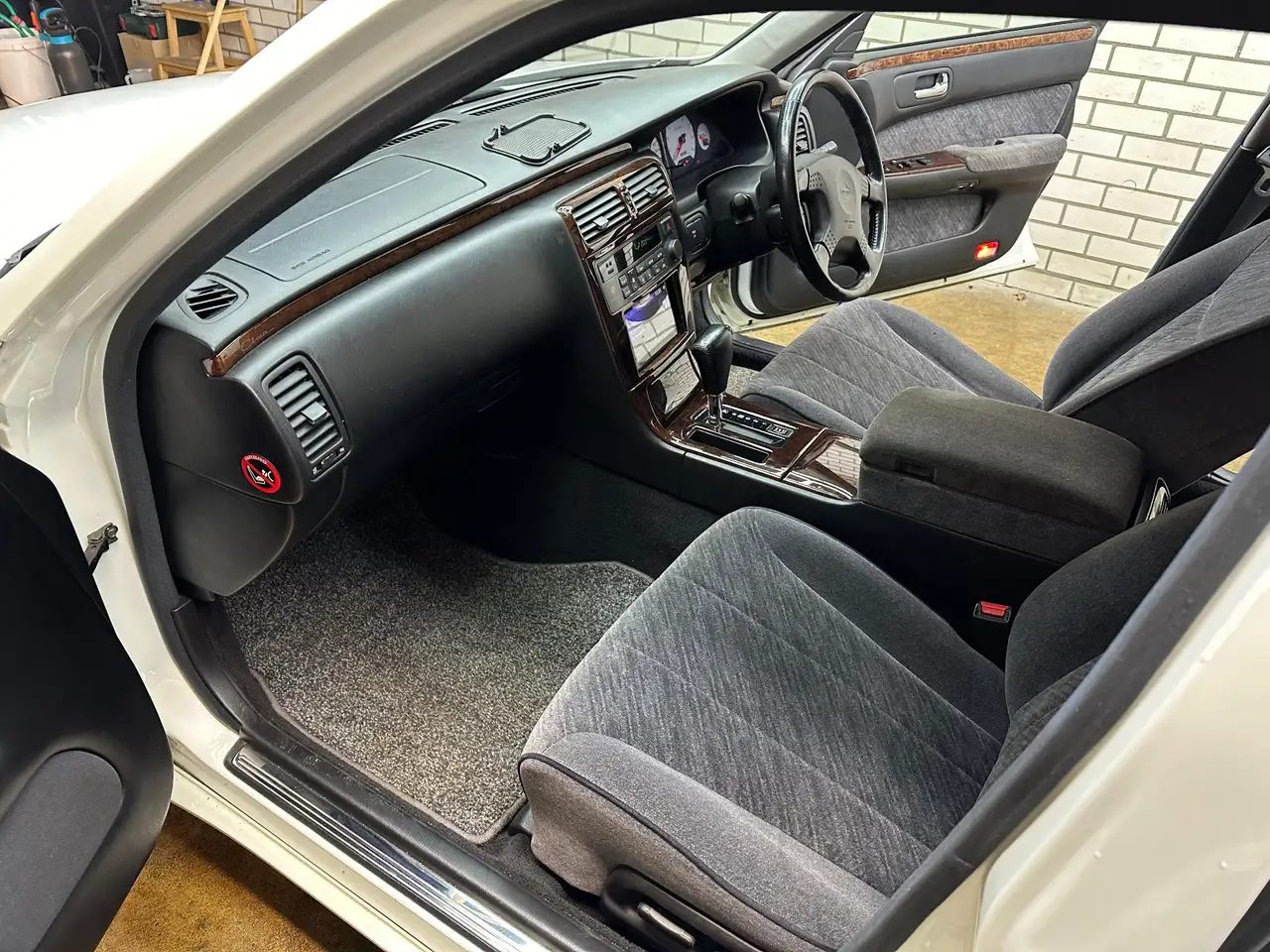 Nissan cima y33 grand touring, foto 11