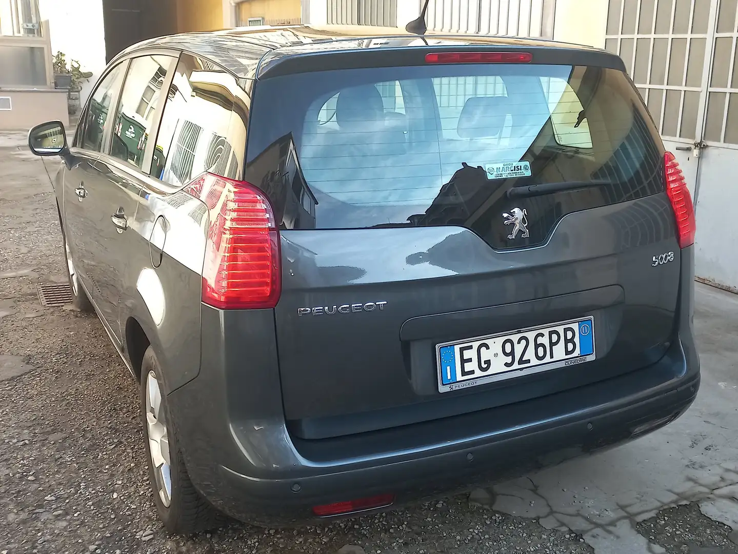 Peugeot 5008 5008 I 2011 2.0 hdi 16v Business Grigio - 1