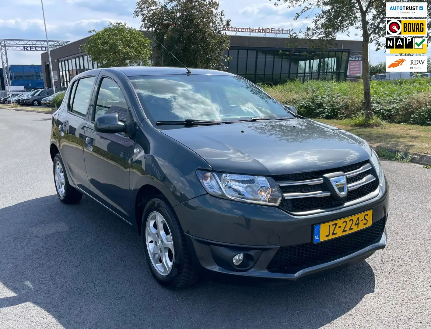 Dacia Sandero 0.9 TCe SL Royaal, Aut, Cruise, Airco, Lmv, Elektr Grijs - 1