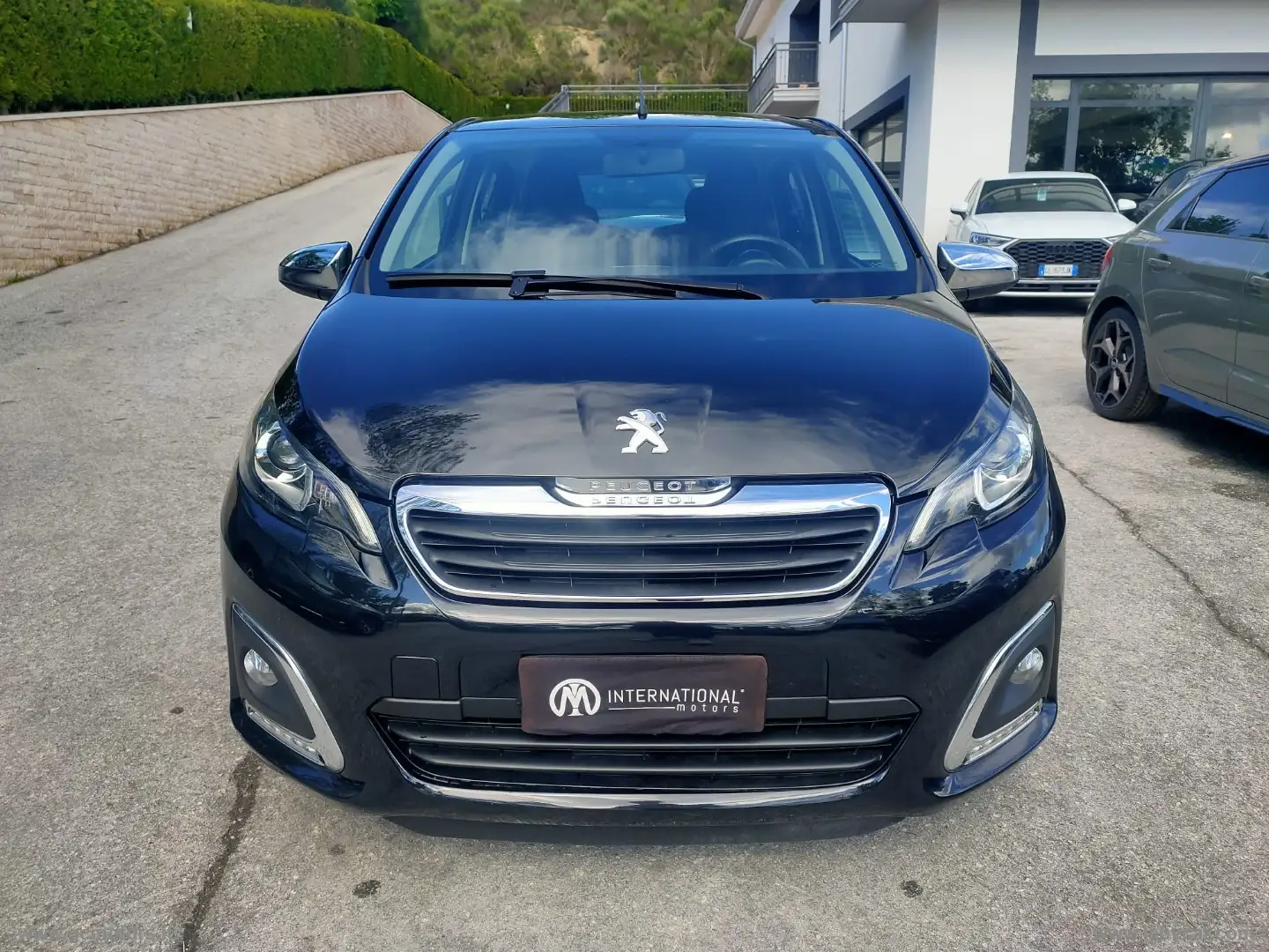 Peugeot 108 VTi 72 S&S 5 porte Allure Nero - 2