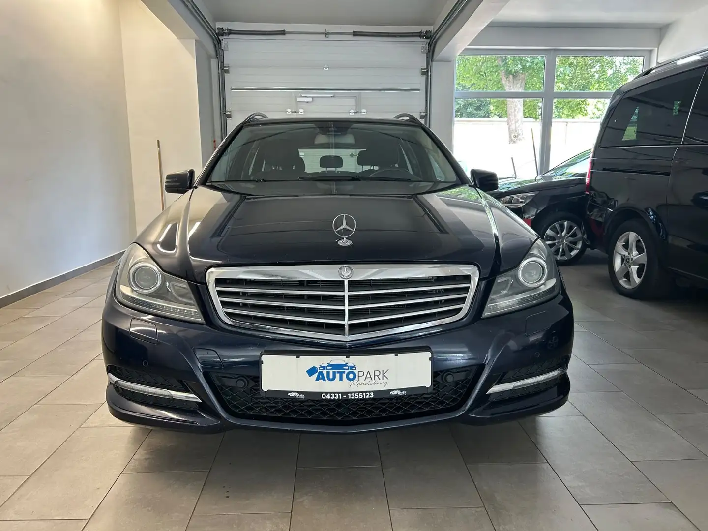 Mercedes-Benz C 200 T CDI BlueEfficiency Blau - 2