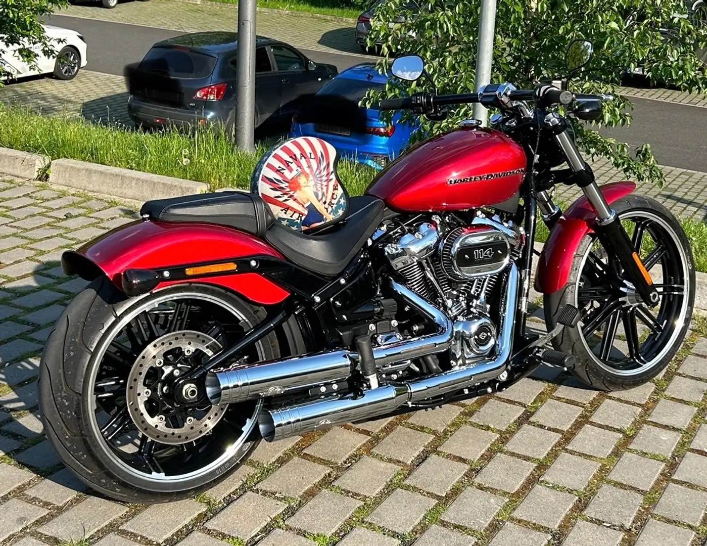 Harley-Davidson Breakout 114 Rosso - 1