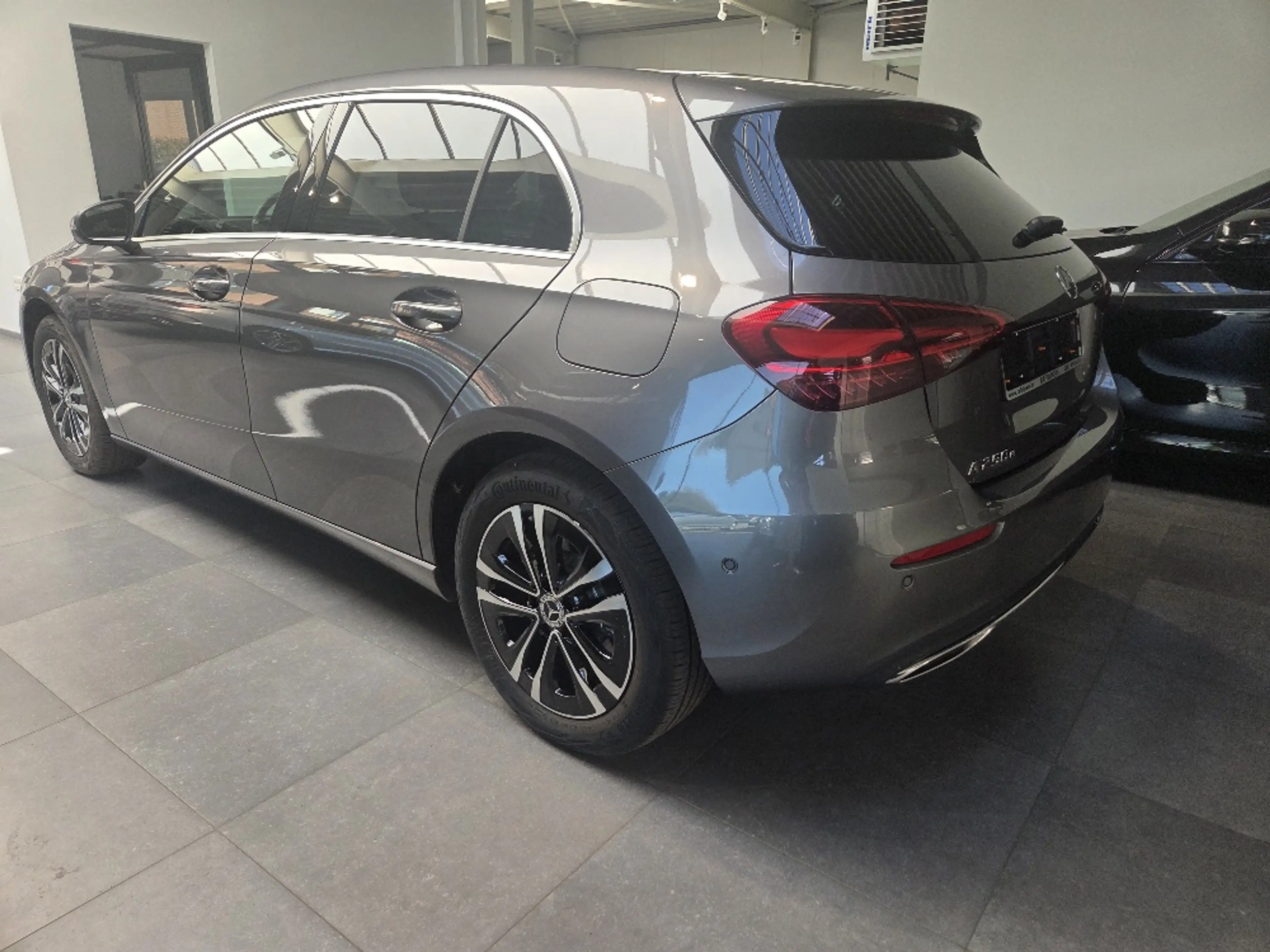 Mercedes-Benz A 250 A 250 e URBAN-PROGRESSIVE — photo 3