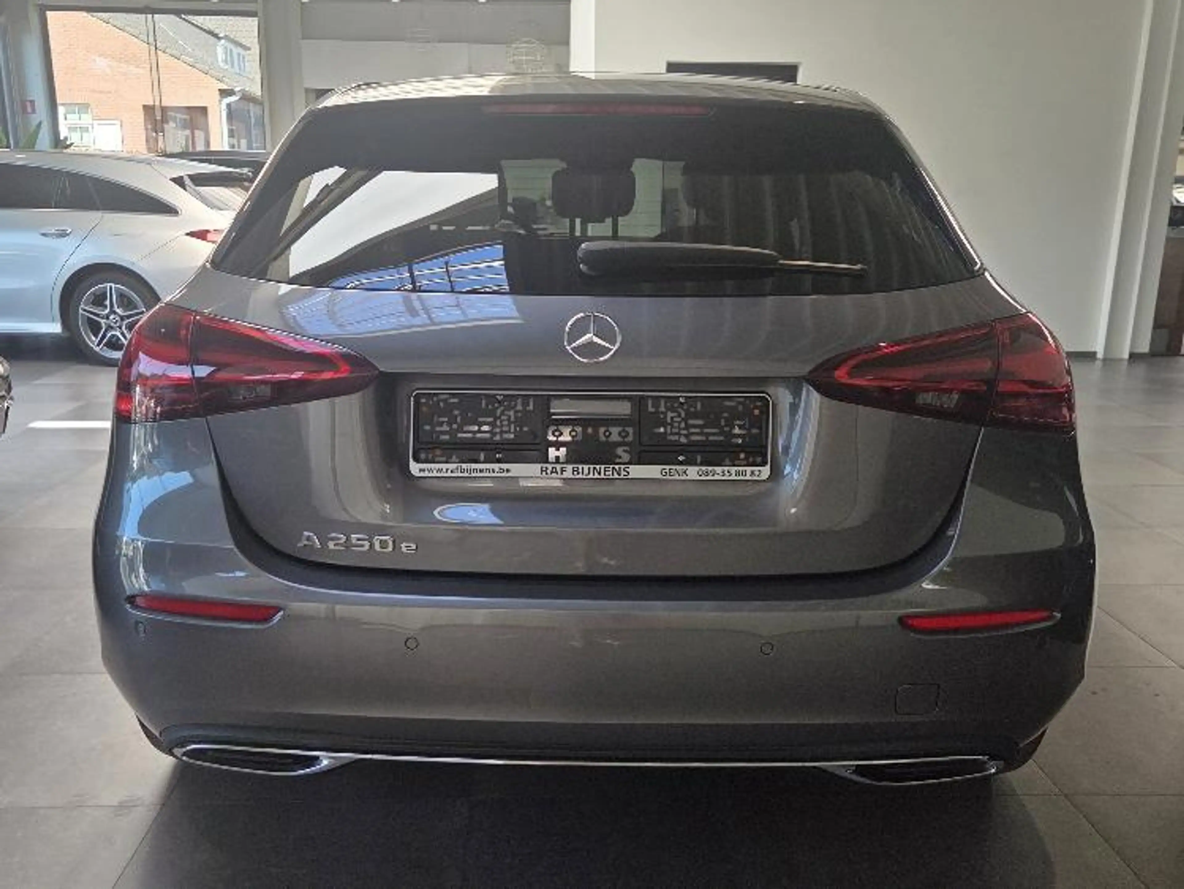 Mercedes-Benz A 250 A 250 e URBAN-PROGRESSIVE — photo 4