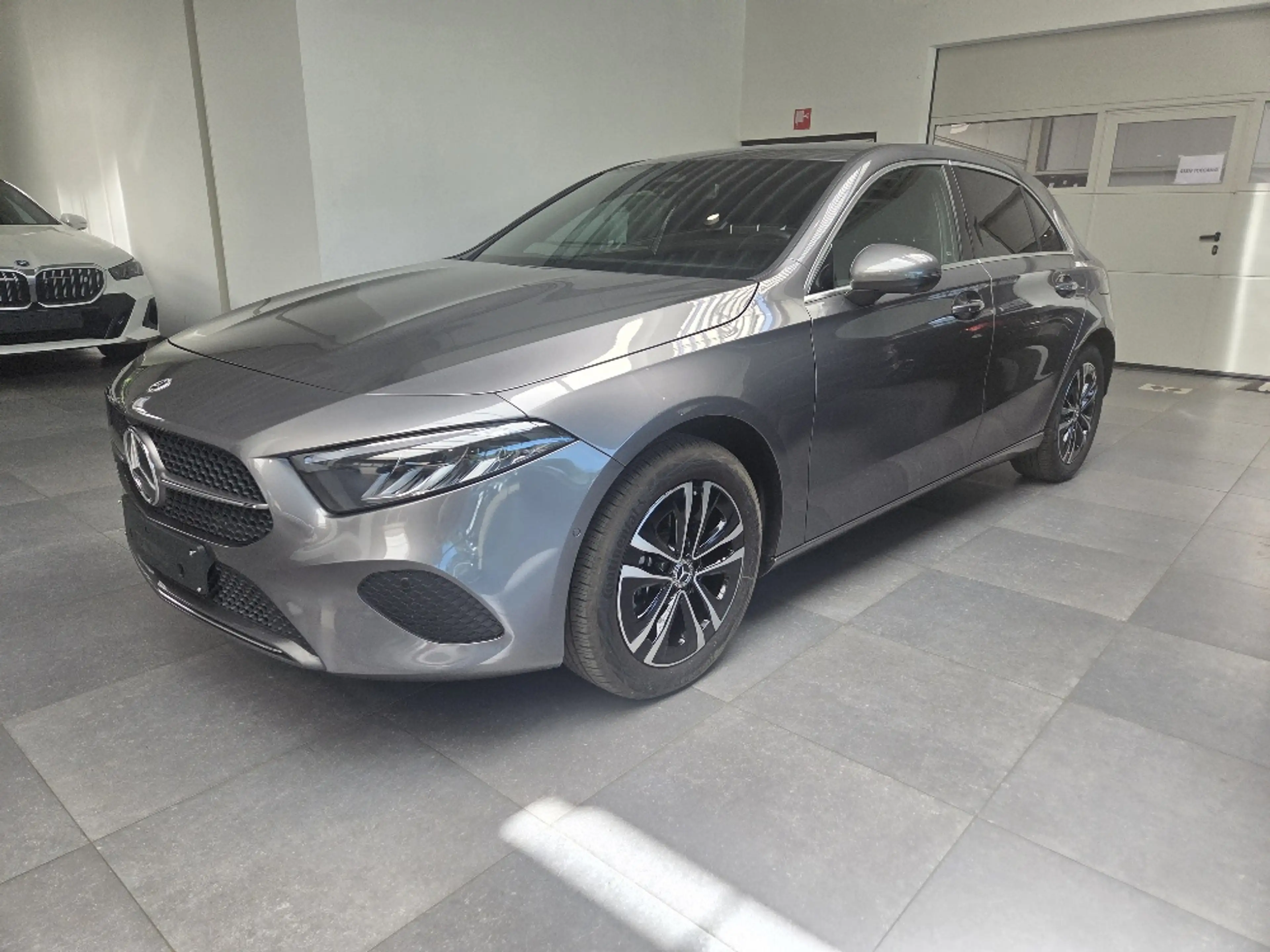 Mercedes-Benz A 250 A 250 e URBAN-PROGRESSIVE