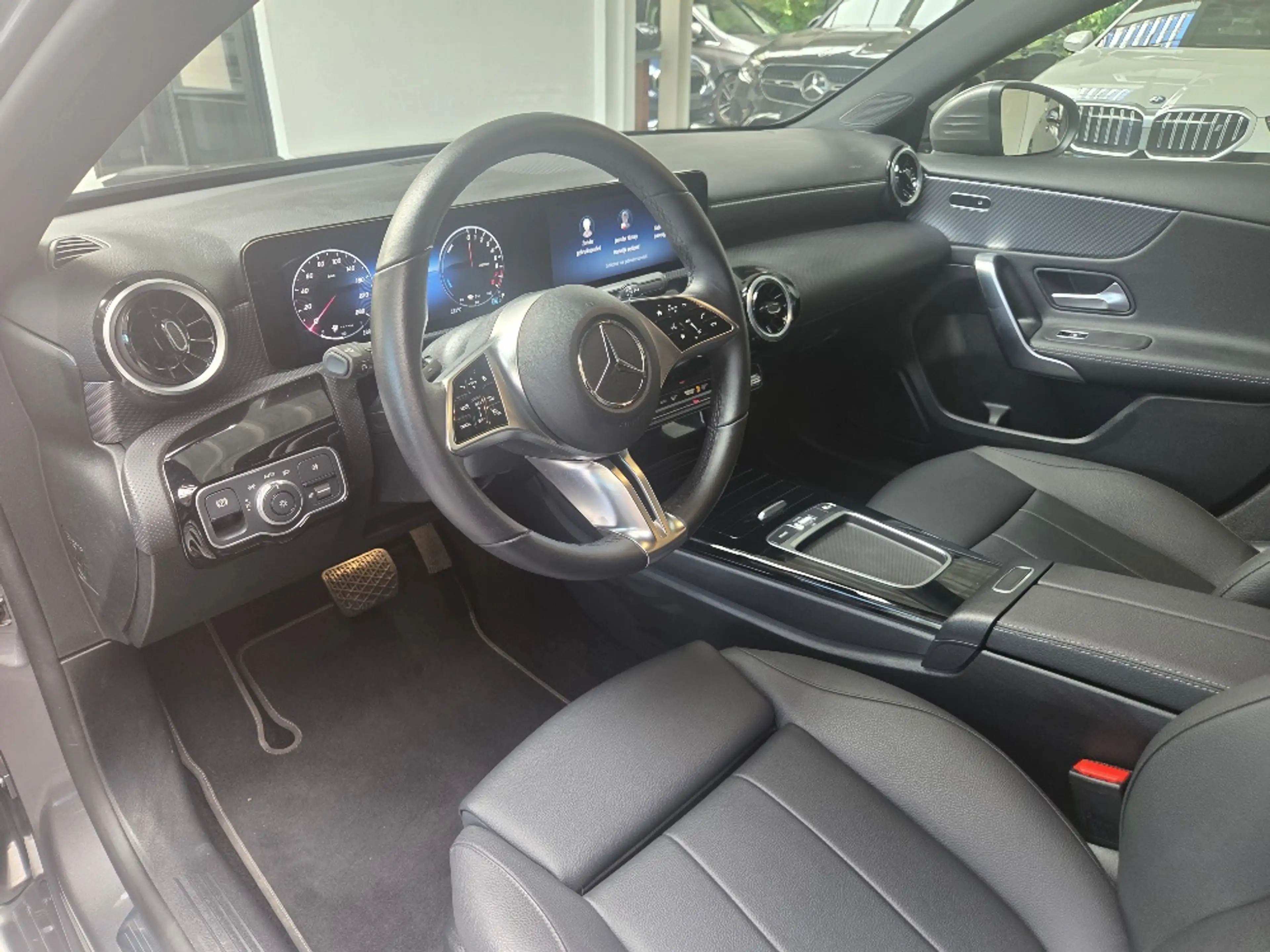 Mercedes-Benz A 250 A 250 e URBAN-PROGRESSIVE — photo 7