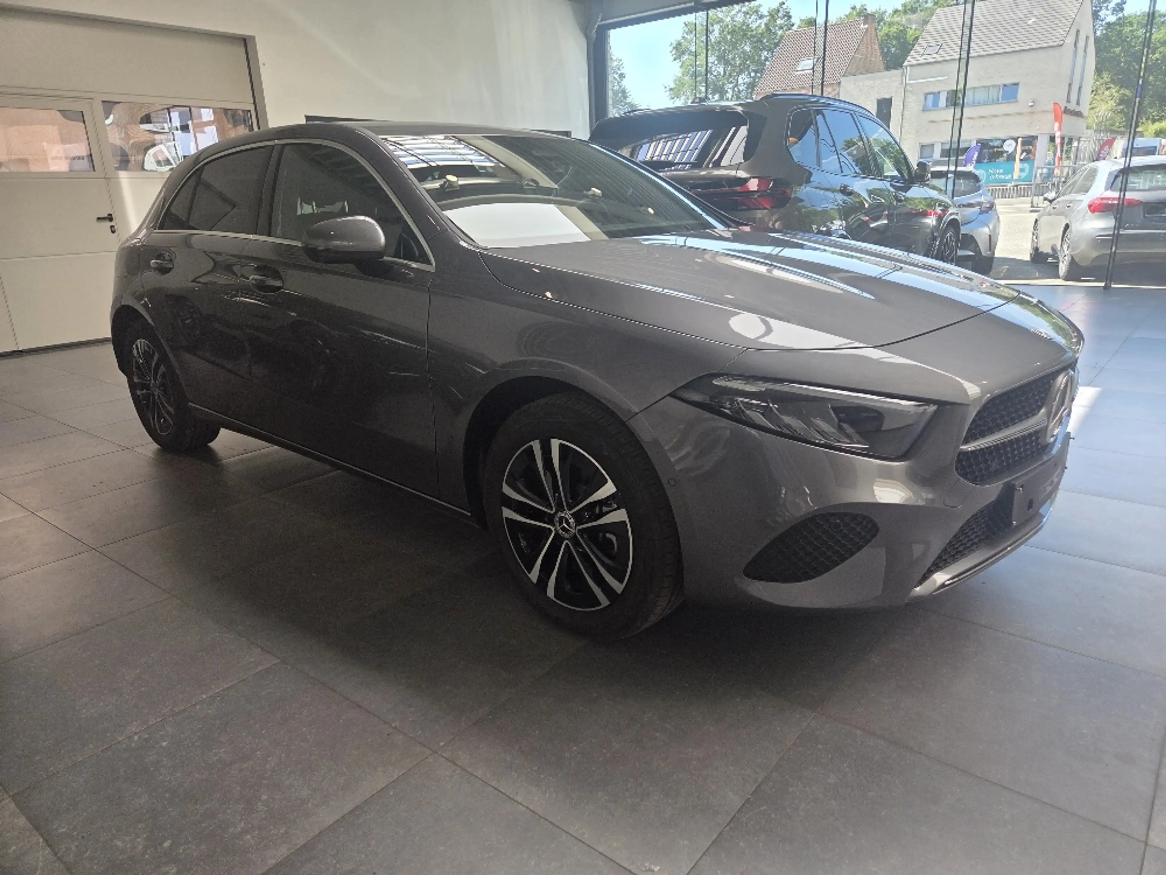 Mercedes-Benz A 250 A 250 e URBAN-PROGRESSIVE — photo 2