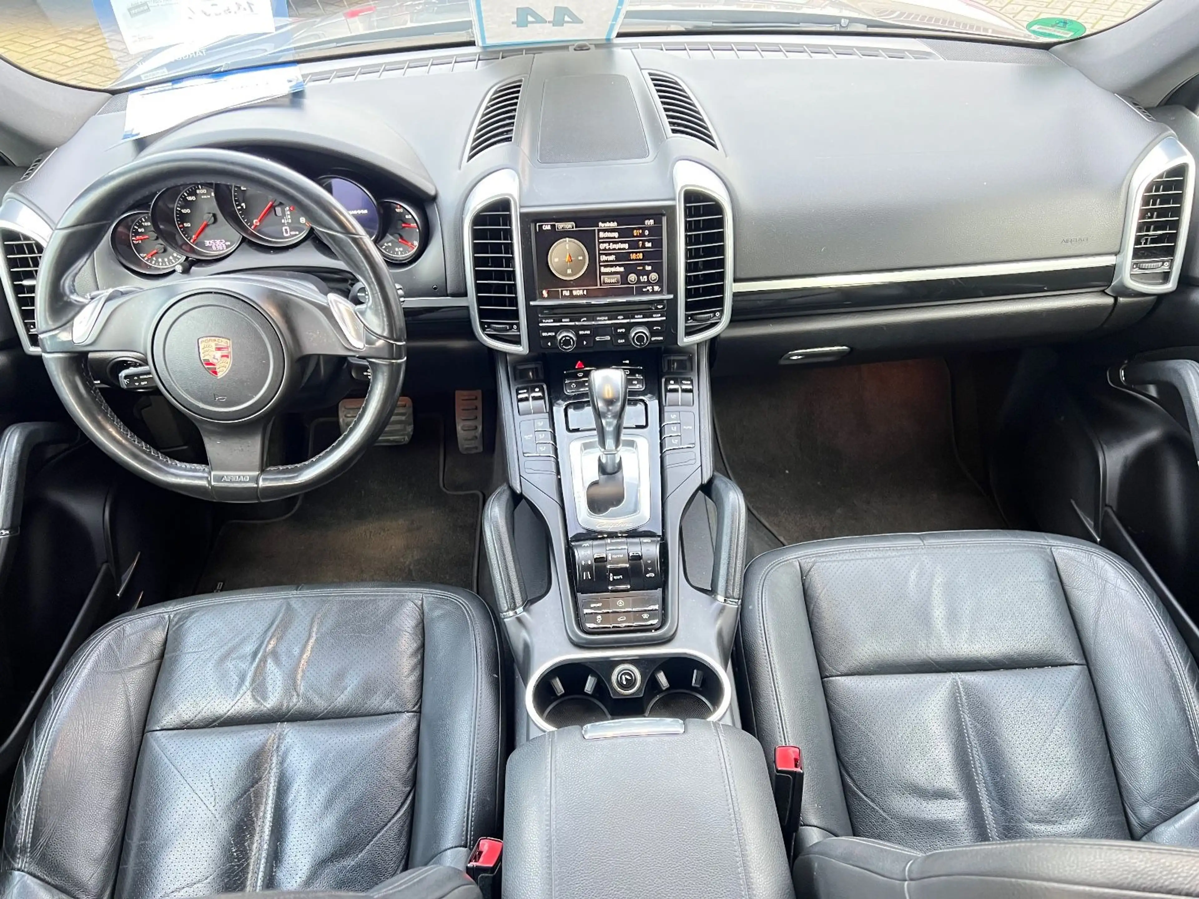 Porsche Cayenne Basis — photo 10