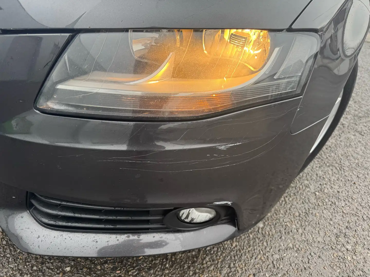 Audi A4 Avant 2.0 TDI 120g DPF Attraction Gris - 2