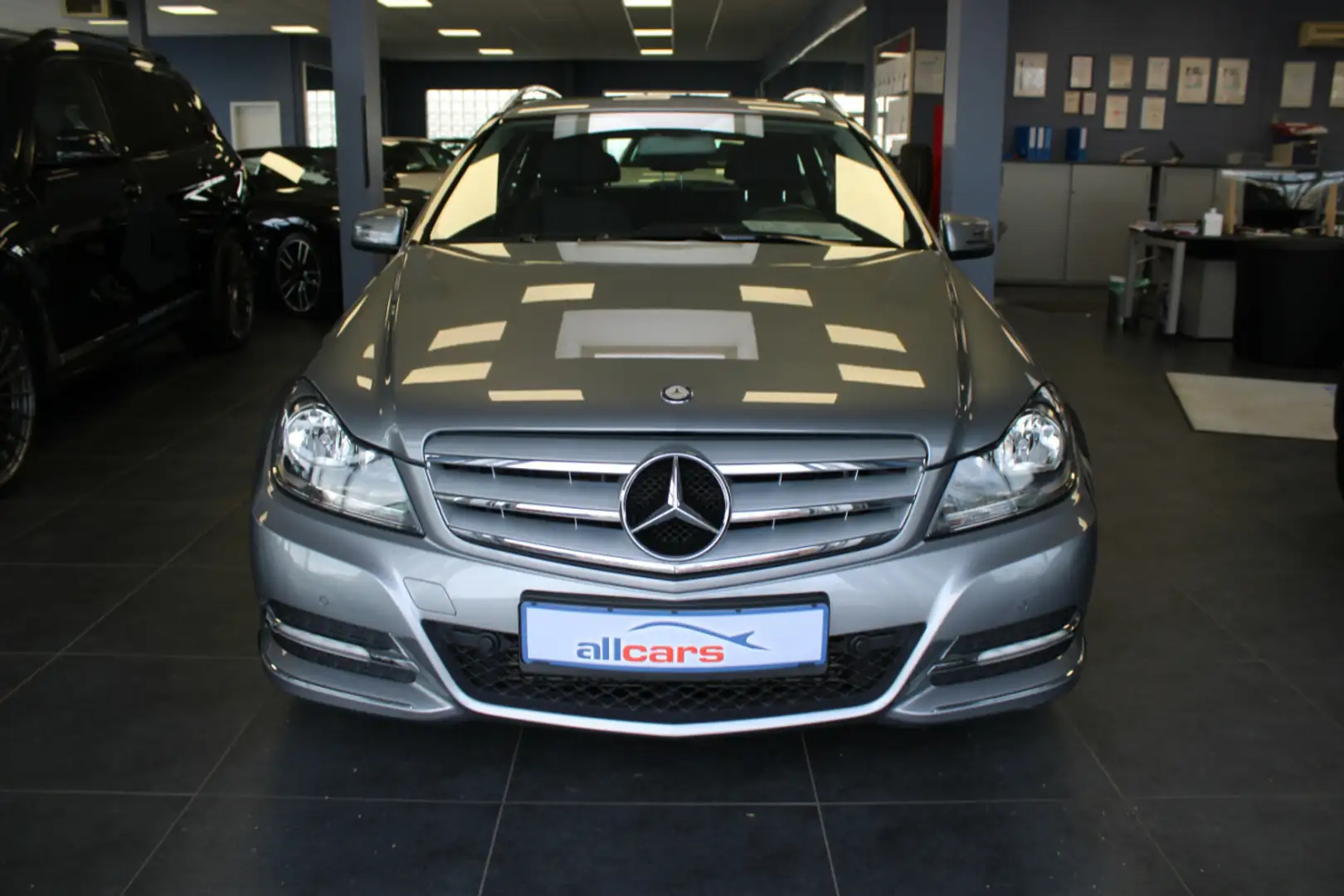 Mercedes-Benz C 200 T BE 7G-TRONIC Avantgarde Silber - 2