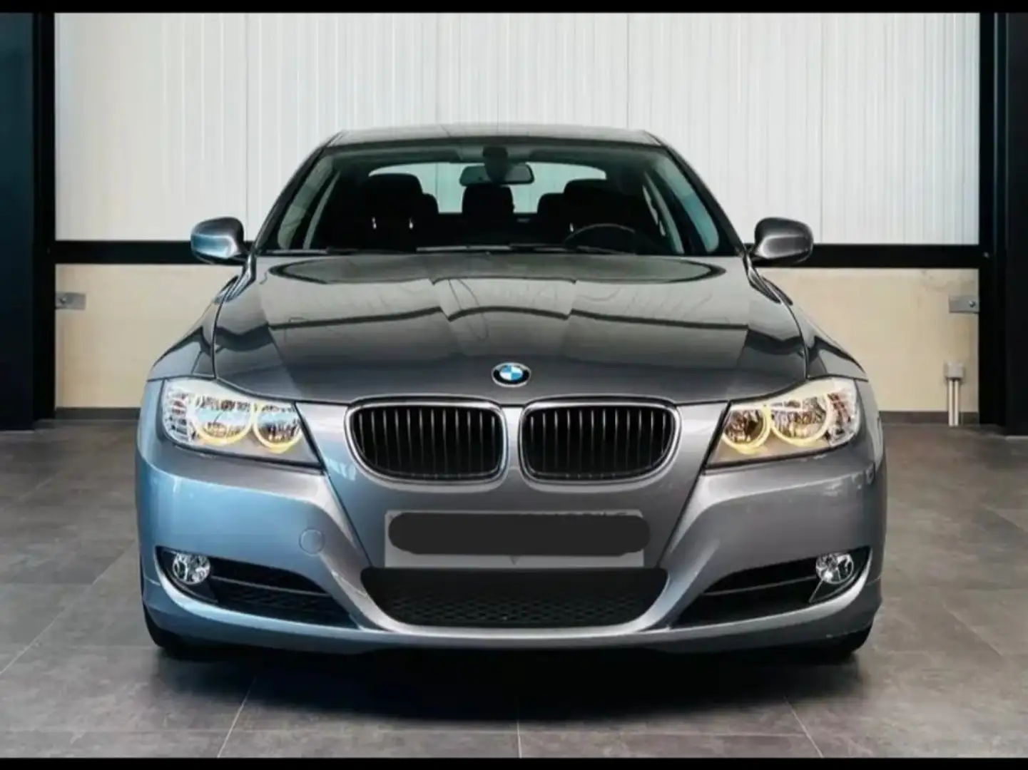 BMW 316 Grey - 1