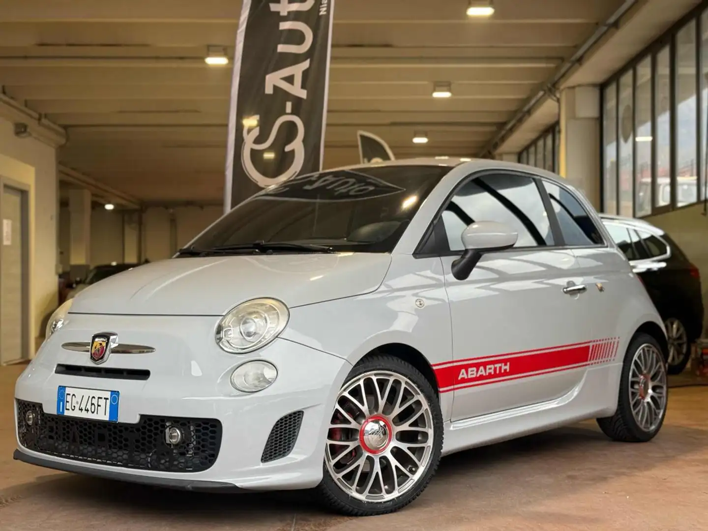Abarth 500 1.4 Turbo T-Jet Beige - 1