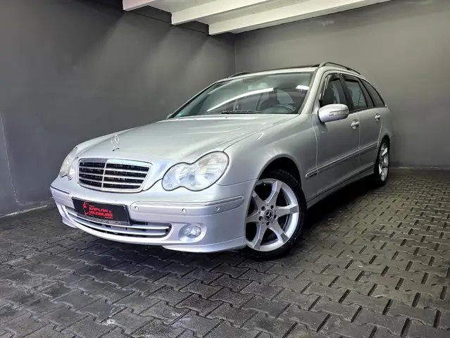 Mercedes-Benz C 230 T, AUTOMATIK, COMAND NAVI, AHK, e.GLASDACH