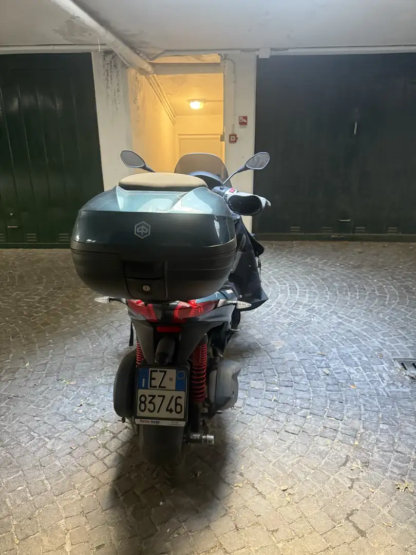 Piaggio MP3 300 hpe Sport - 2