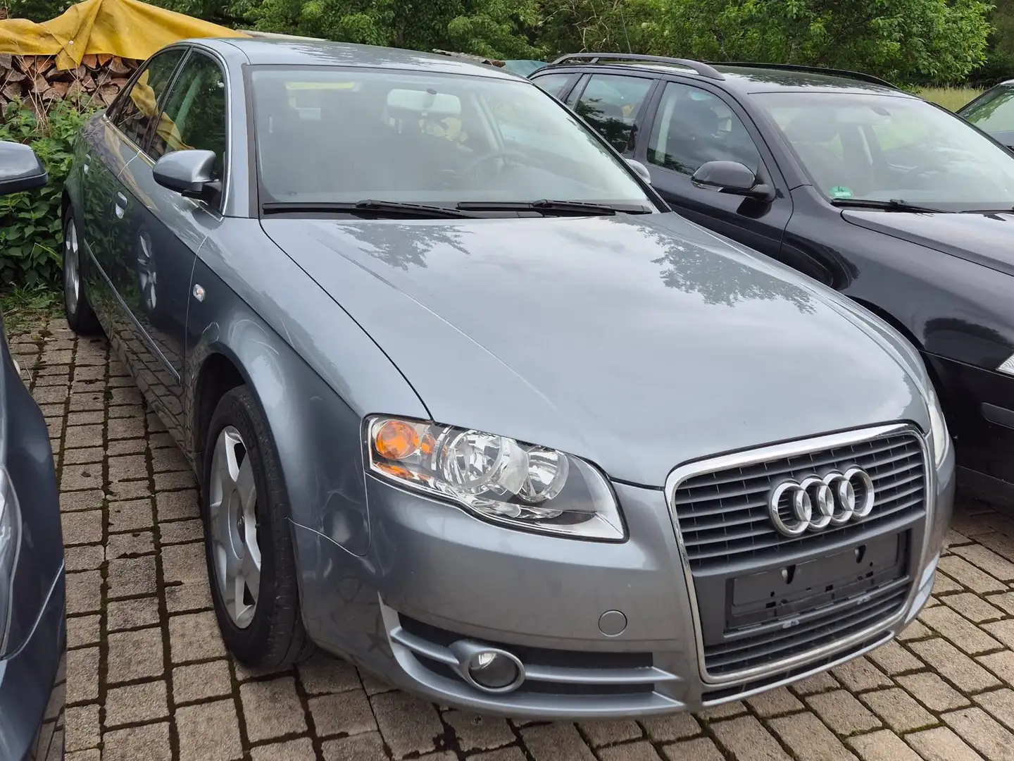 Audi A4 A4 2.0 Grau - 2