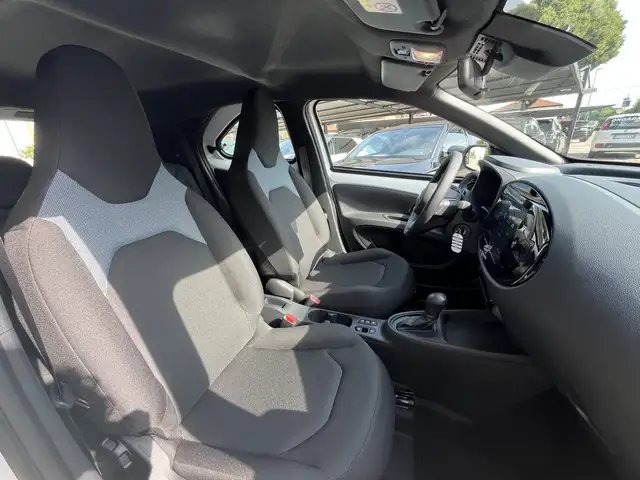 Toyota Aygo X view 9