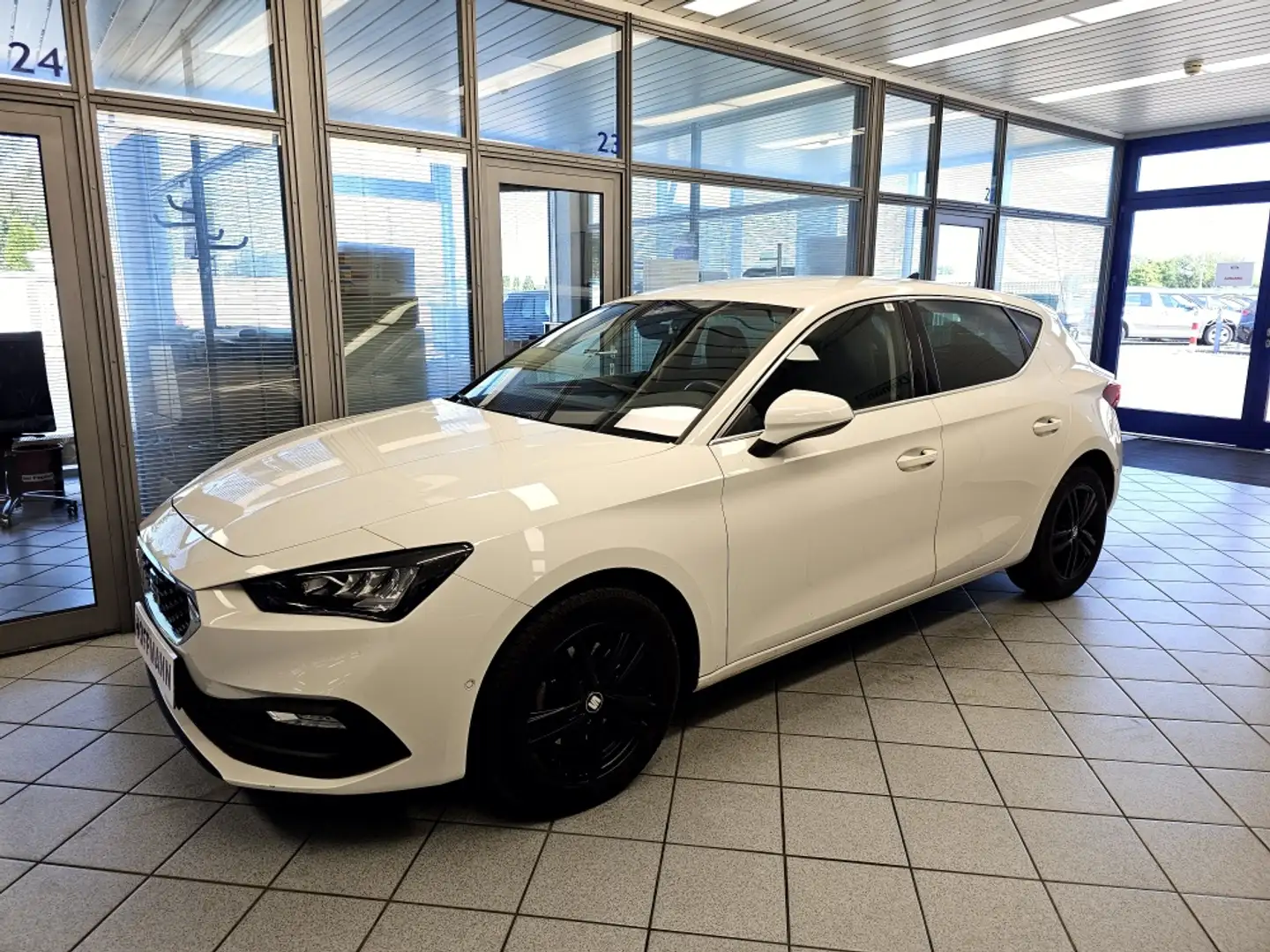 SEAT Leon Xcellence DSG,Navi,AHK,LED,Sitzheizung,PDC Weiß - 2