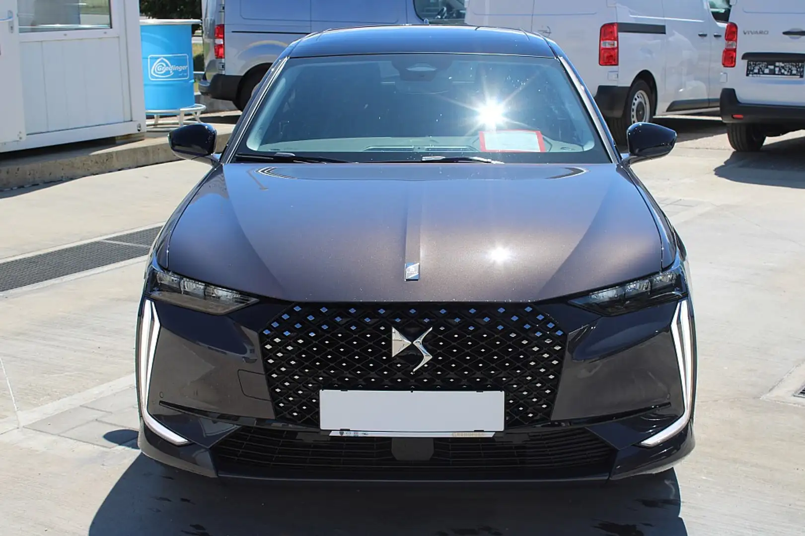 DS Automobiles DS 4 Hybrid 136 eDCT-6 Pallas Grau - 2