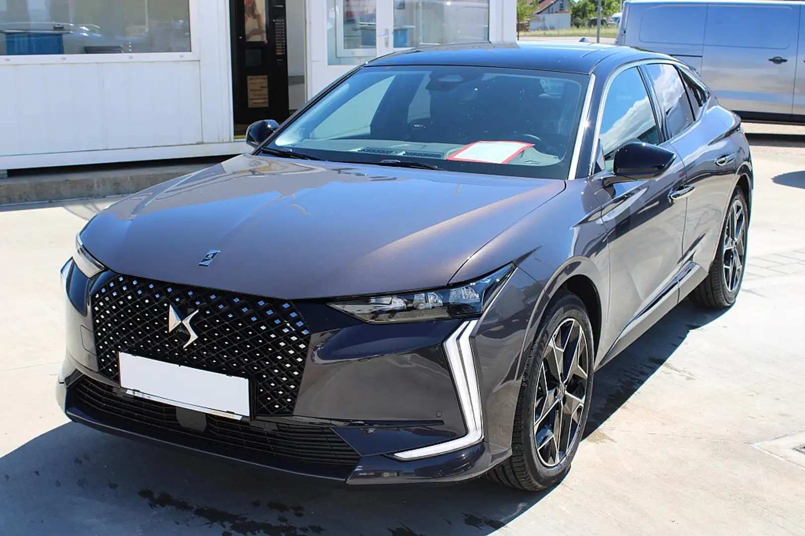 DS Automobiles DS 4 Hybrid 136 eDCT-6 Pallas Gri - 1