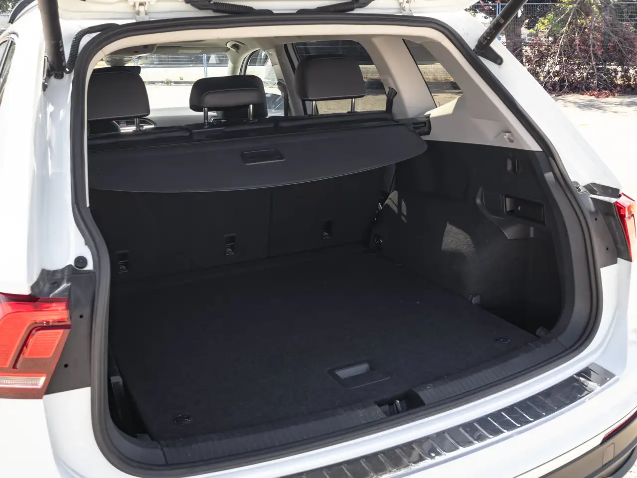 Volkswagen Tiguan photo Volkswagen Tiguan
