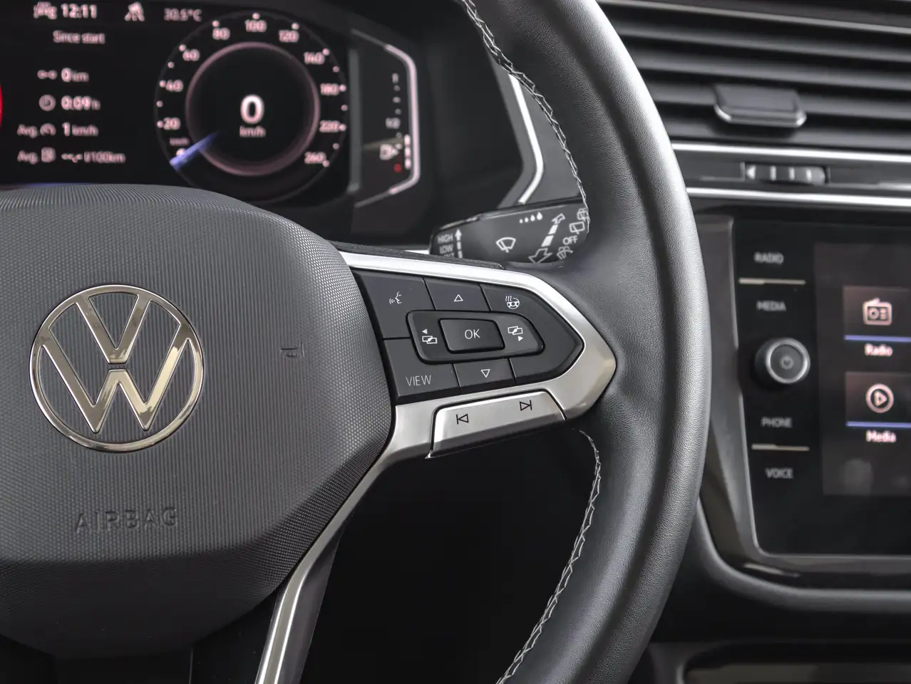 Volkswagen Tiguan photo Volkswagen Tiguan