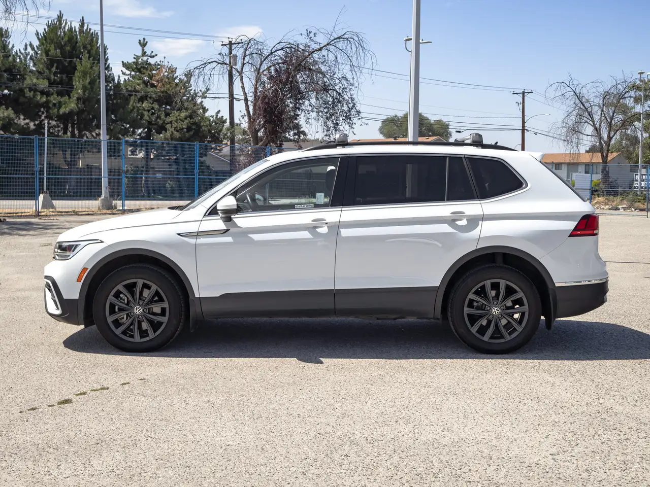 Volkswagen Tiguan photo Volkswagen Tiguan