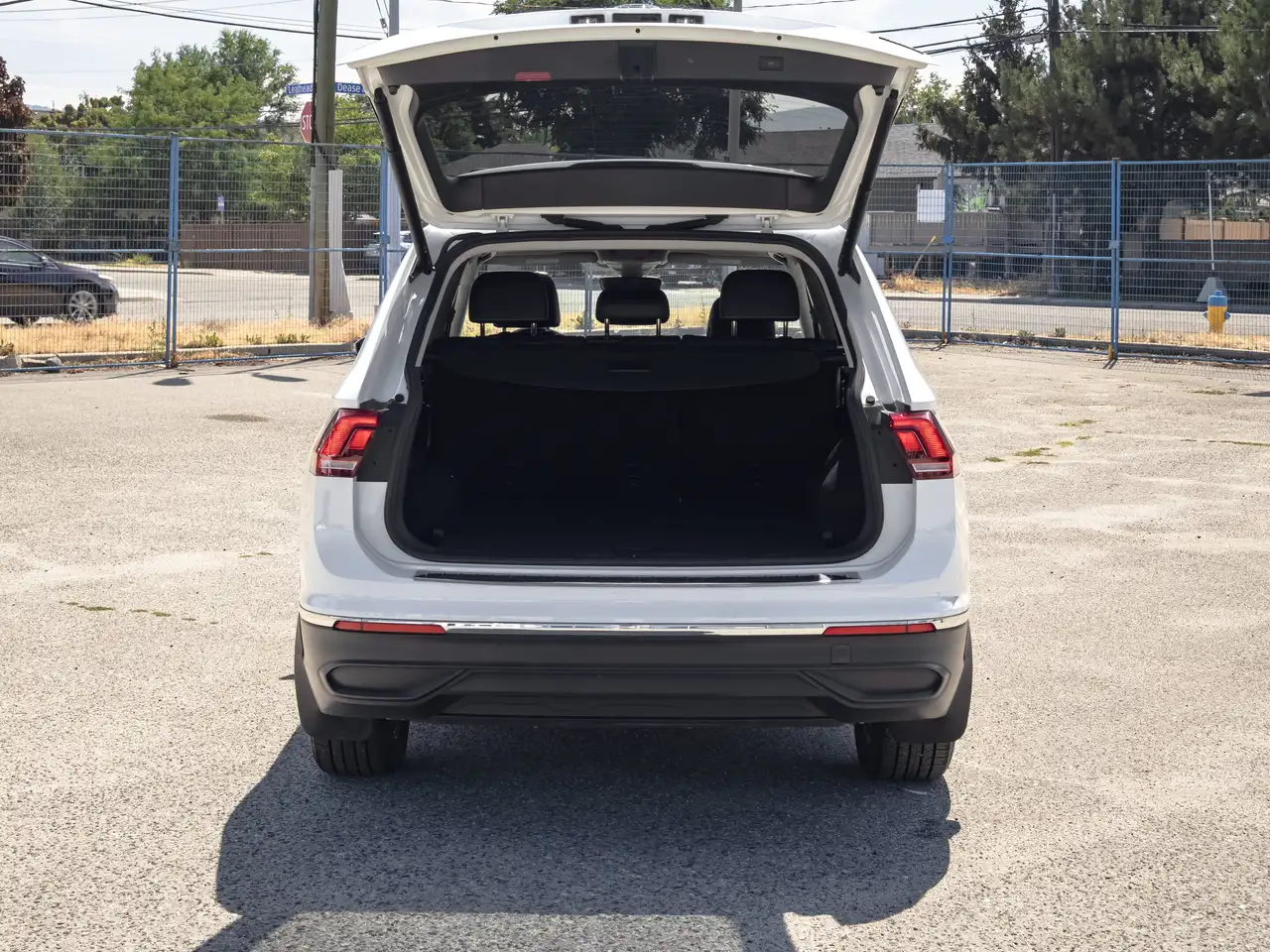 Volkswagen Tiguan photo Volkswagen Tiguan