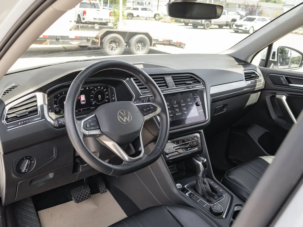 Volkswagen Tiguan photo Volkswagen Tiguan