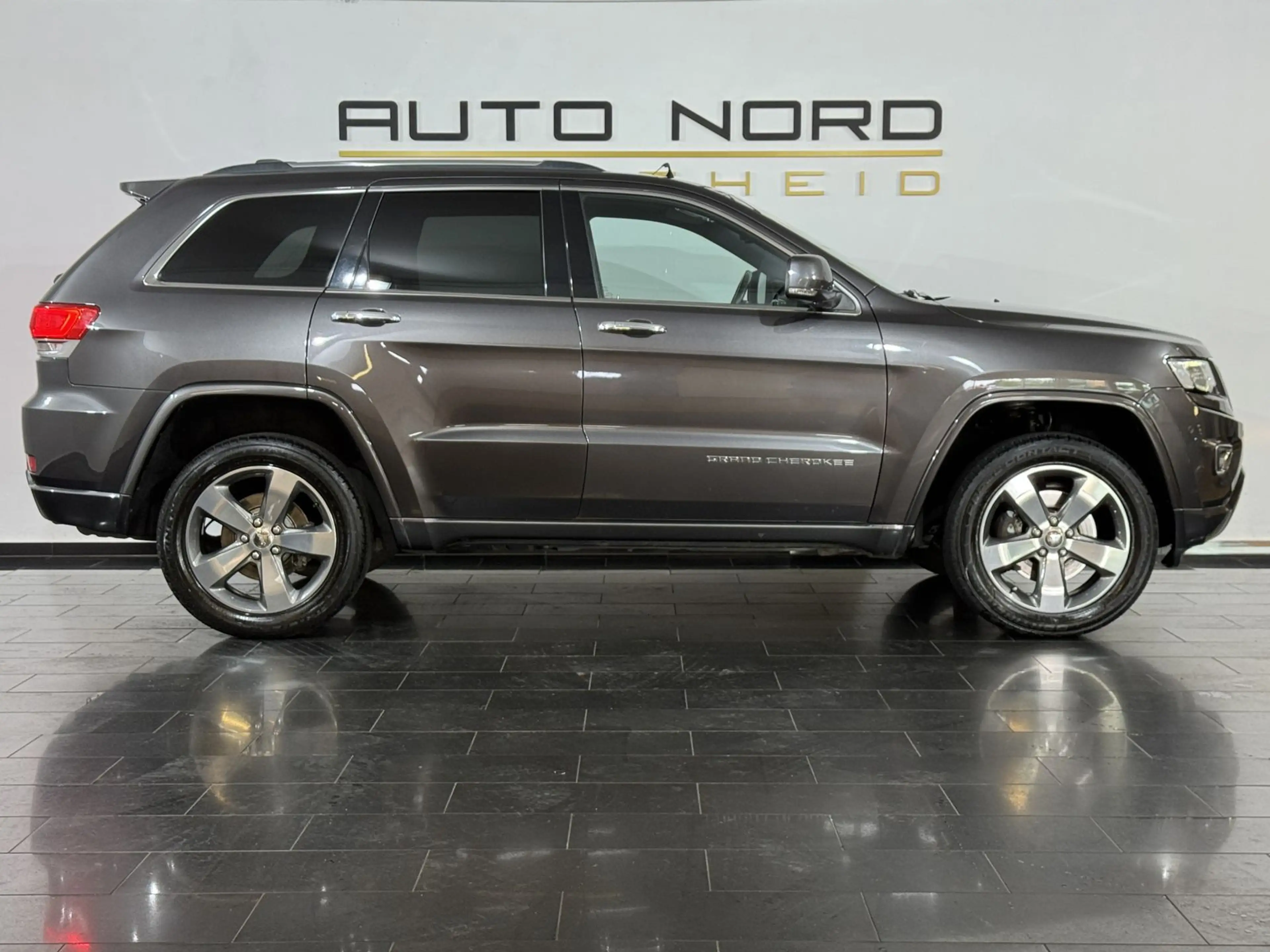 Jeep Grand Cherokee 3.0 CRD Overland *Navi*ACC*Luft* — photo 5