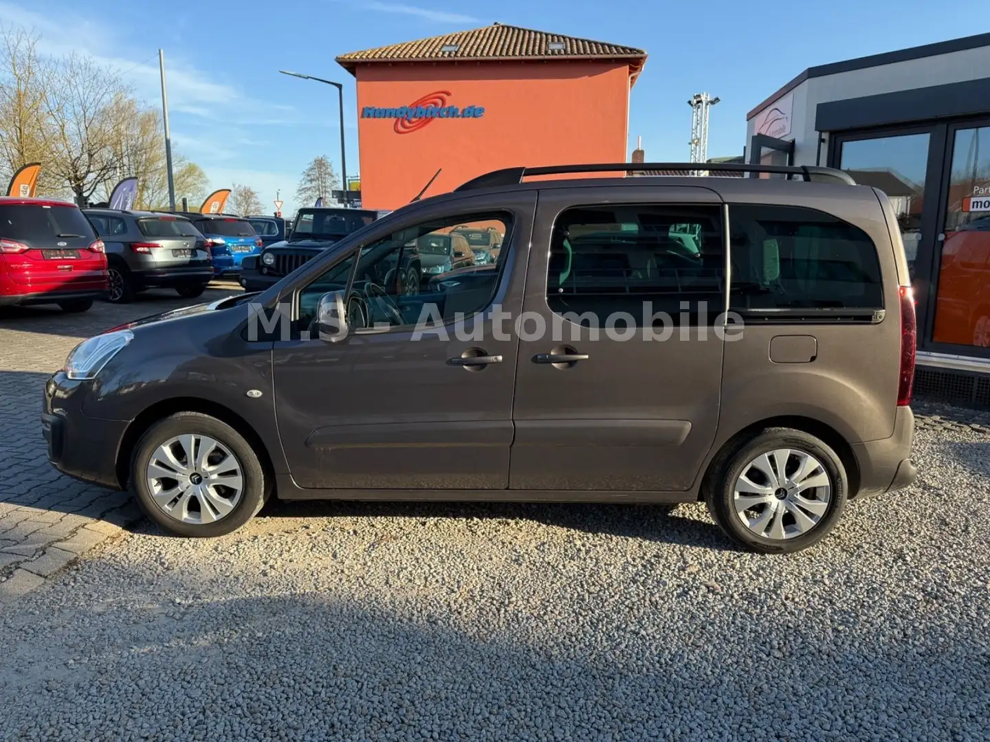 Citroen Berlingo Kombi Shine*1.Hand*Navi*SHZ*PDC*Klima* Gris - 2