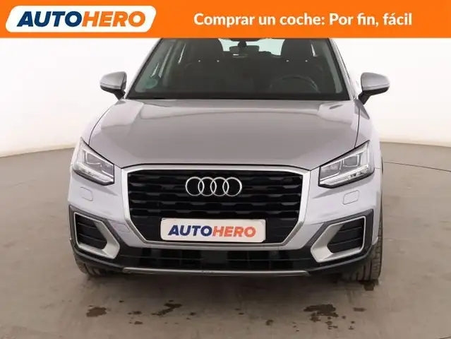 Audi Q2 view 9