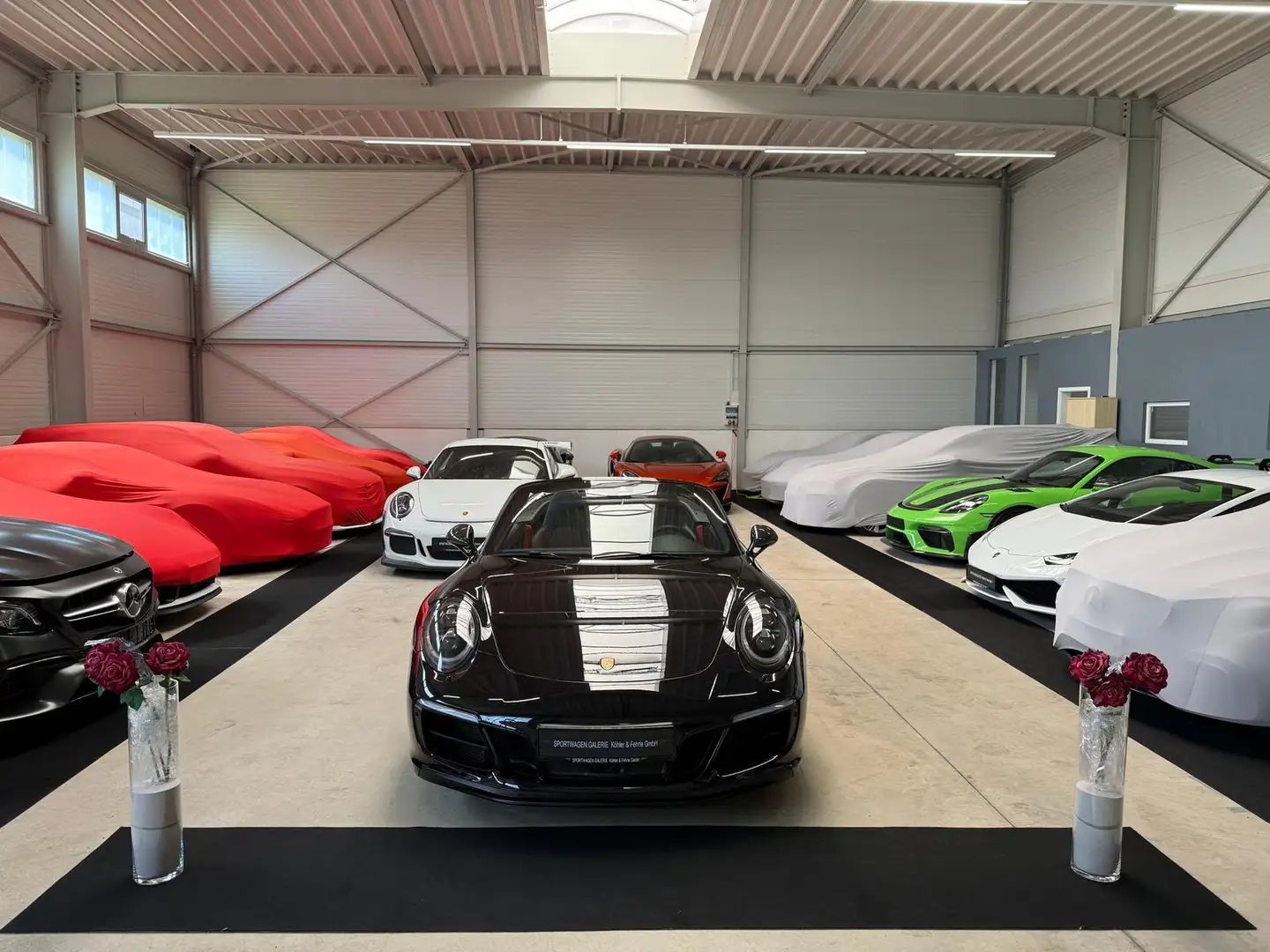 Porsche 911 991.2 GTS Cabrio/Burmester/Vierradlenkung Schwarz - 1